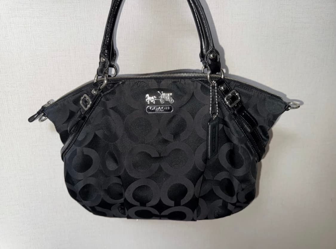 코치 블랙 시그니처 숄더백 상품이미지2
