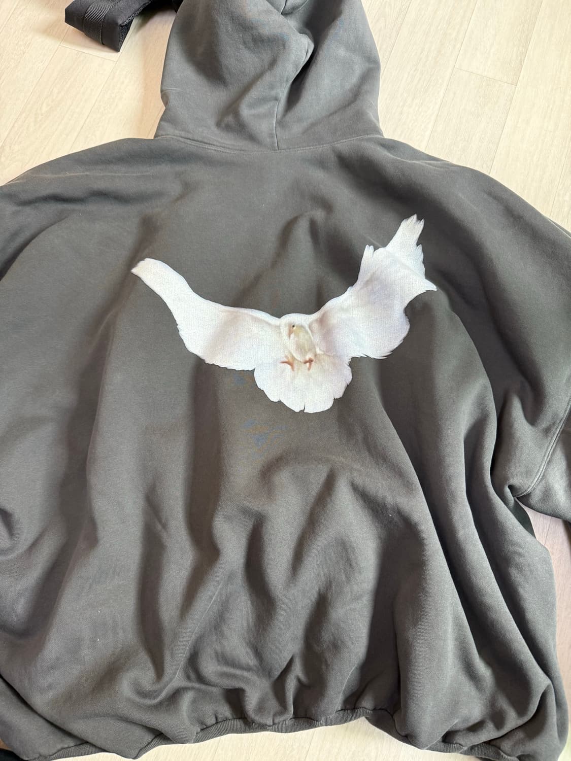 이지 갭 엔지니어드 바이 발렌시아가 상품이미지3