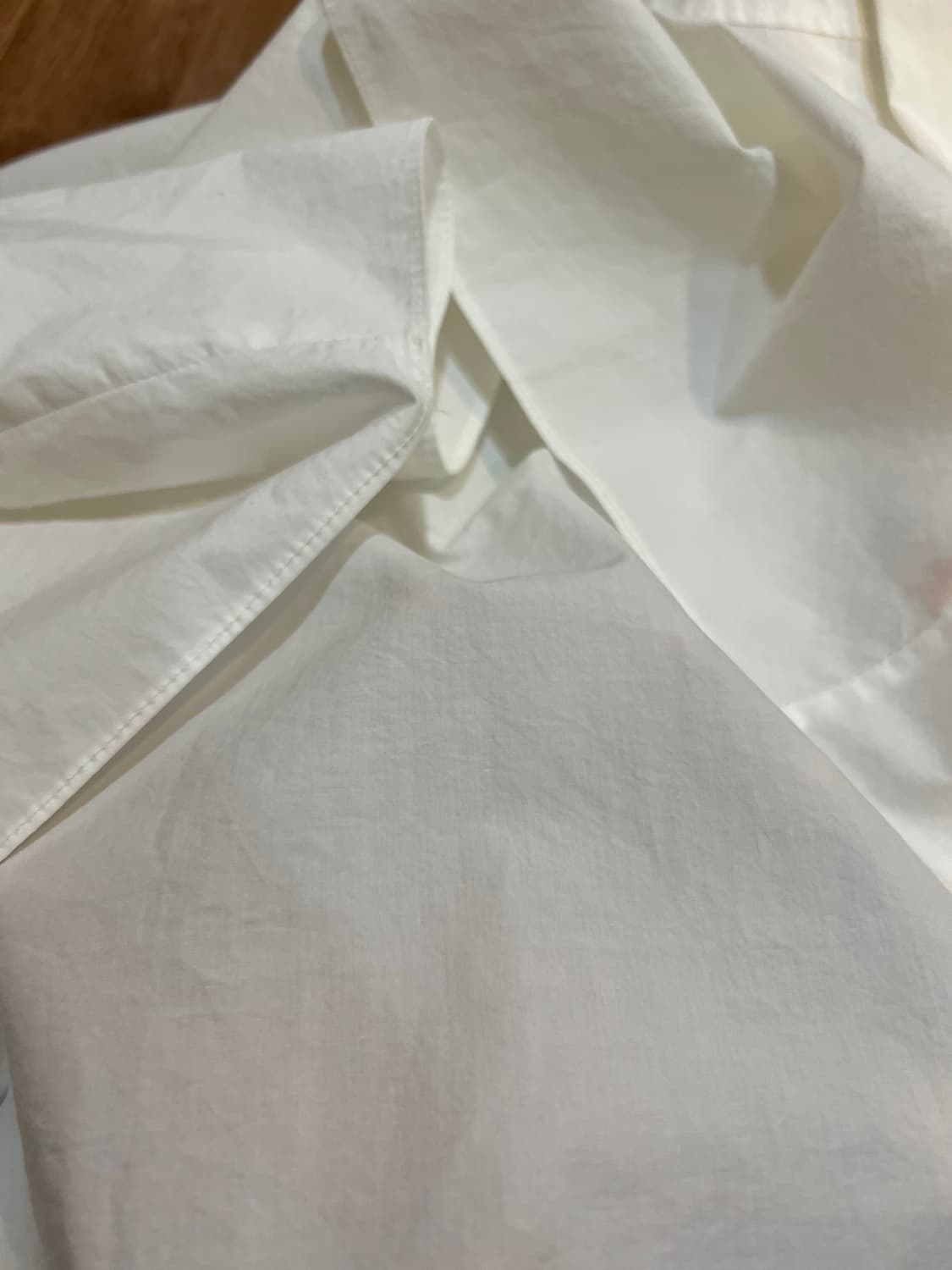 프릭 FRIC 여성 아이보리  크롭블라우스 오버핏블라우스 상품이미지6