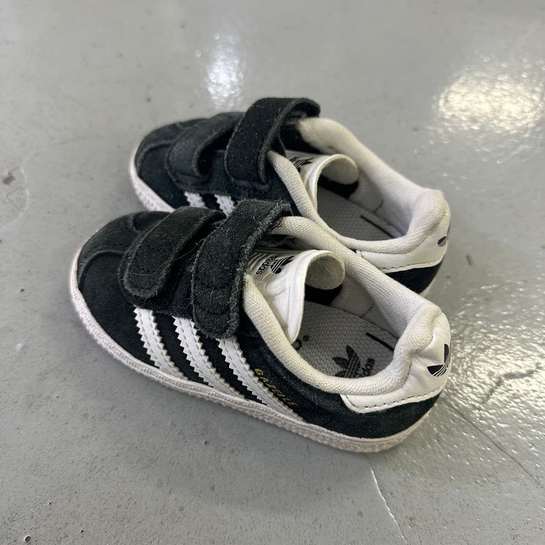 130 아디다스 가젤 블랙 키즈 운동화 0406D 상품이미지2