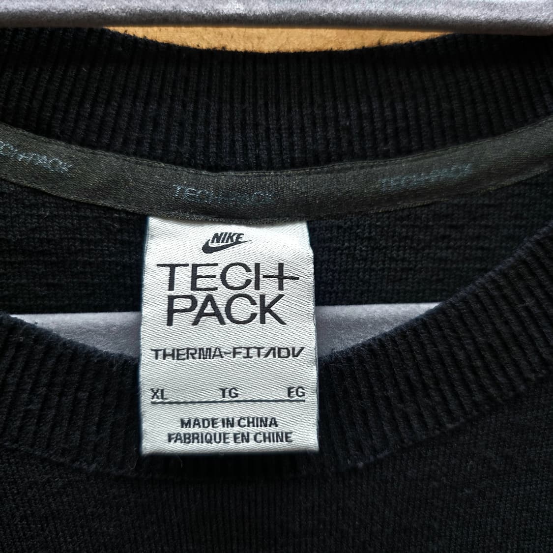 나이키 테크팩 니트 스웻셔츠 상품이미지2