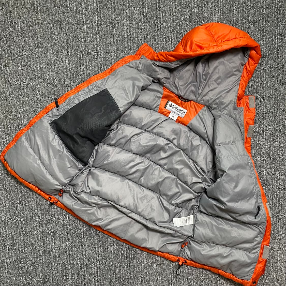 🌊Columbia Titanium Down hoodie 상품이미지3