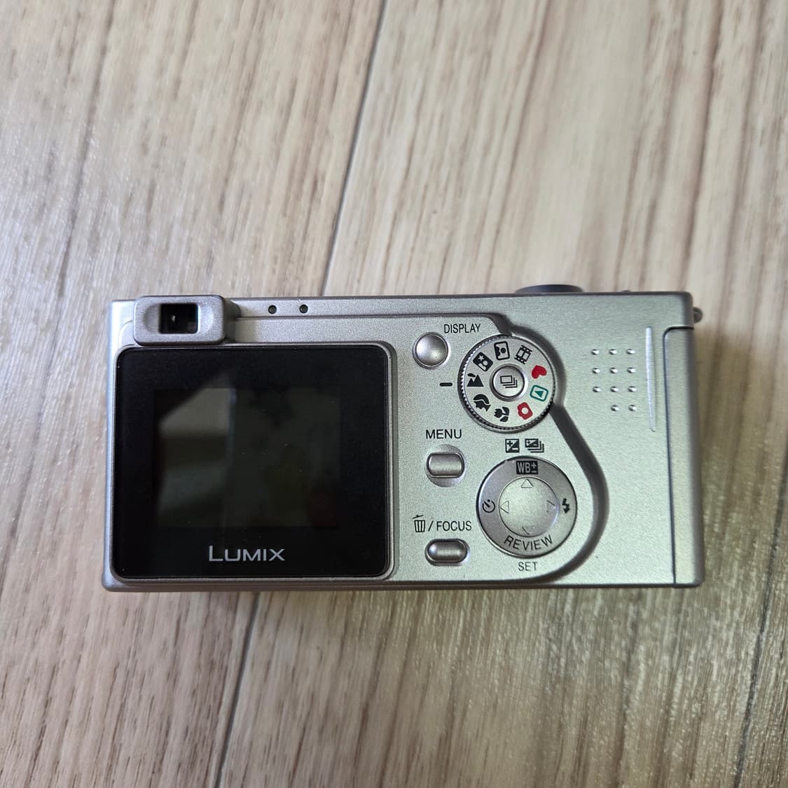 파나소닉 루믹스 DMC-FX1 디지털 카메라 상품이미지2