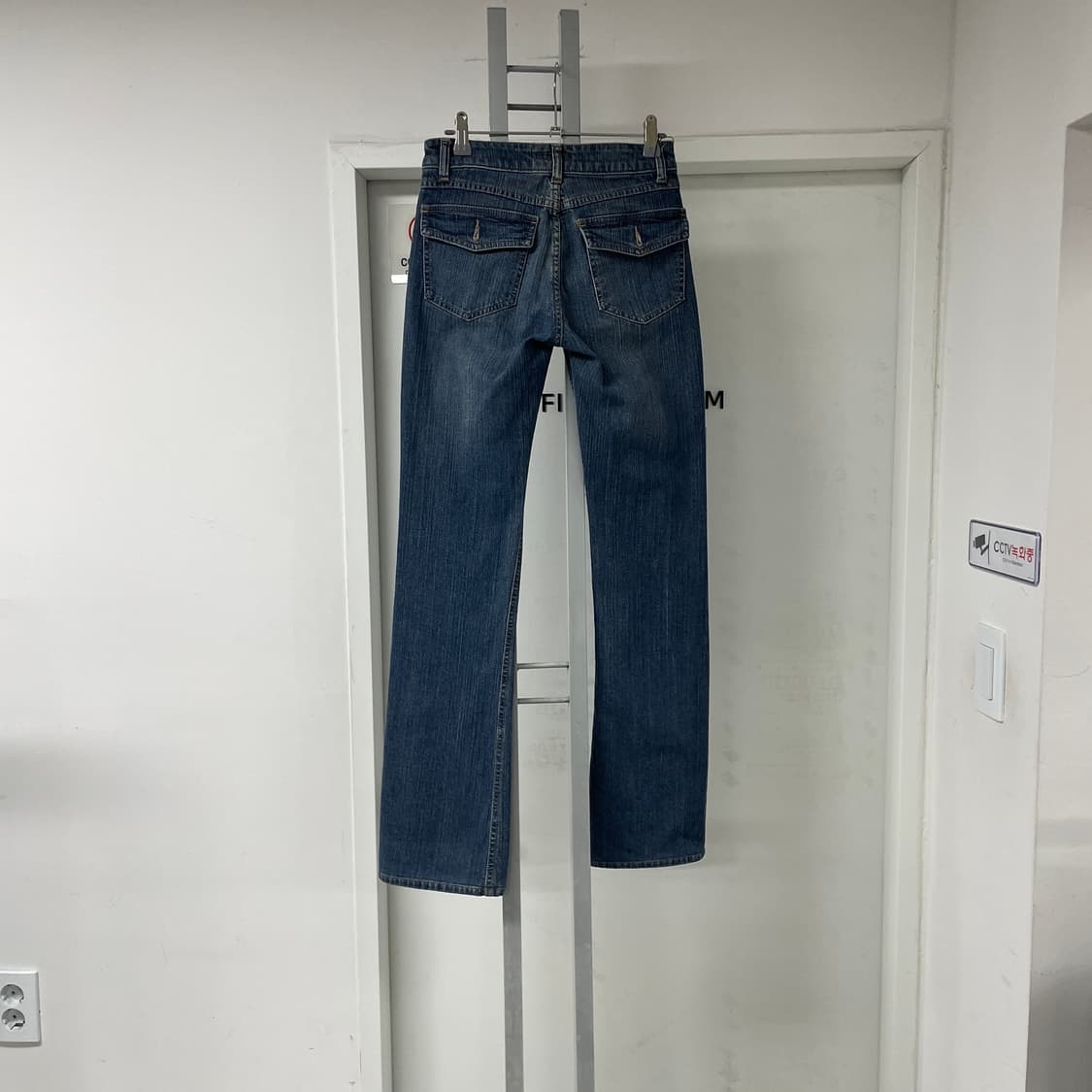 버버리 데님 팬츠 4(W) 상품이미지5