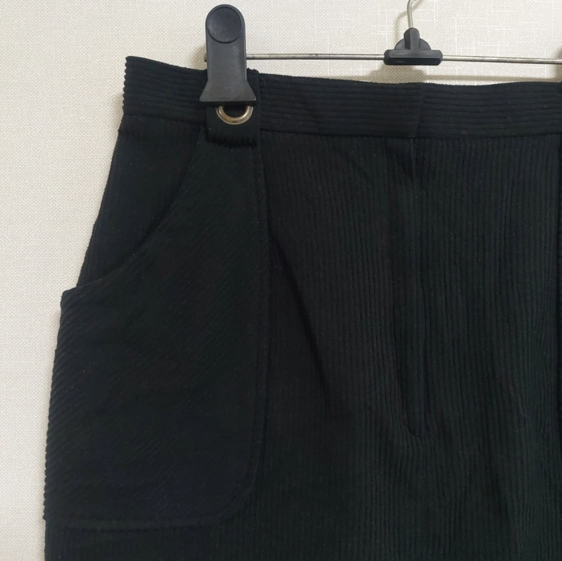 블랙 포켓 코듀로이 스커트 상품이미지2