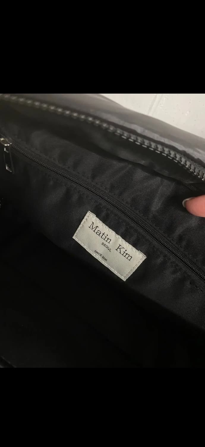 Matin Kim 마뗑킴 로고 스티치 패딩 스퀘어 백 퀼팅 가방 상품이미지6