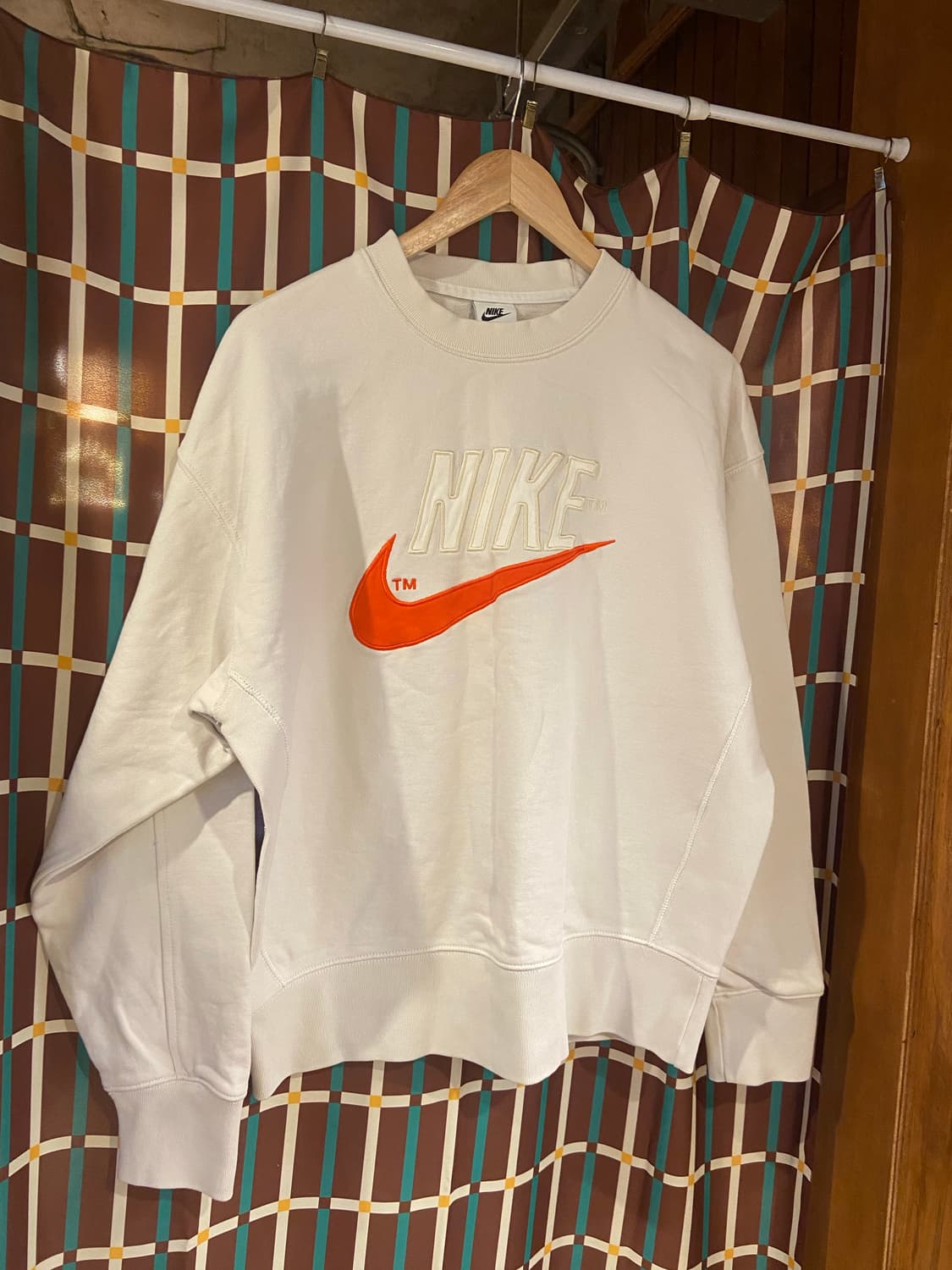 나이키 스우시 테리 크루넥 맨투맨 상품이미지2