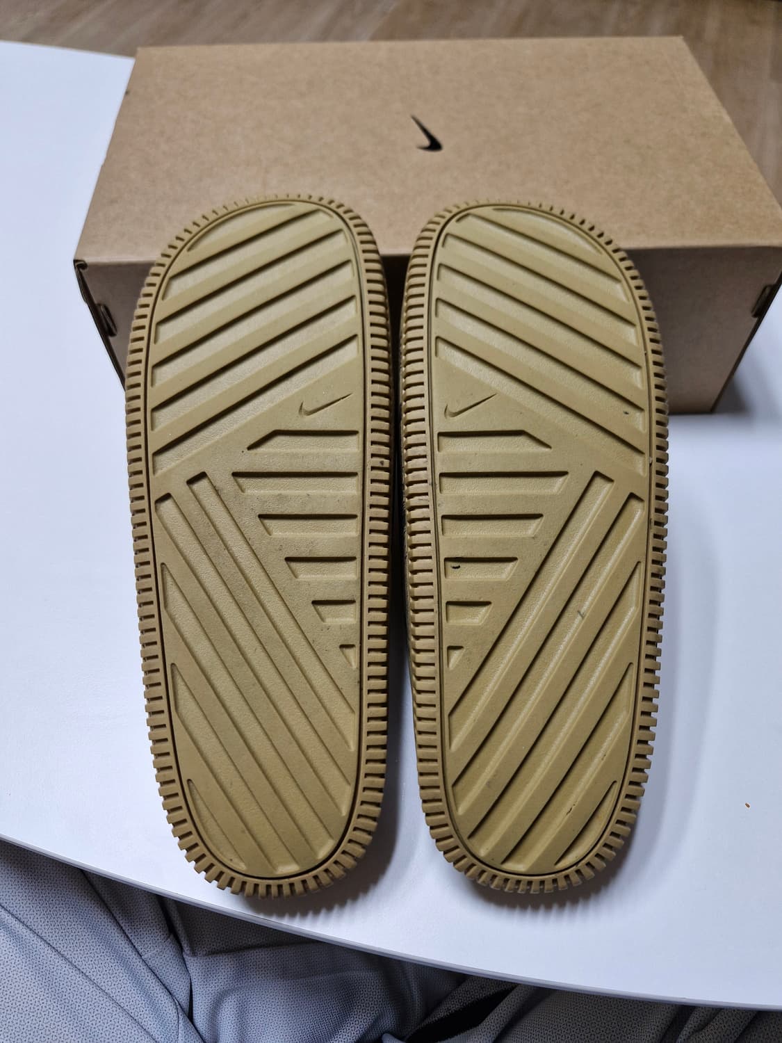 나이키 캄 프린티드 슬라이드 베이지 270 상품이미지2