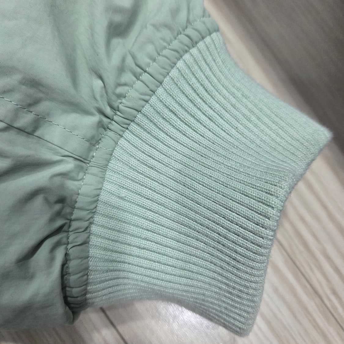 자라 나누시카 패디드 봄버 L사이즈 그린 상품이미지4