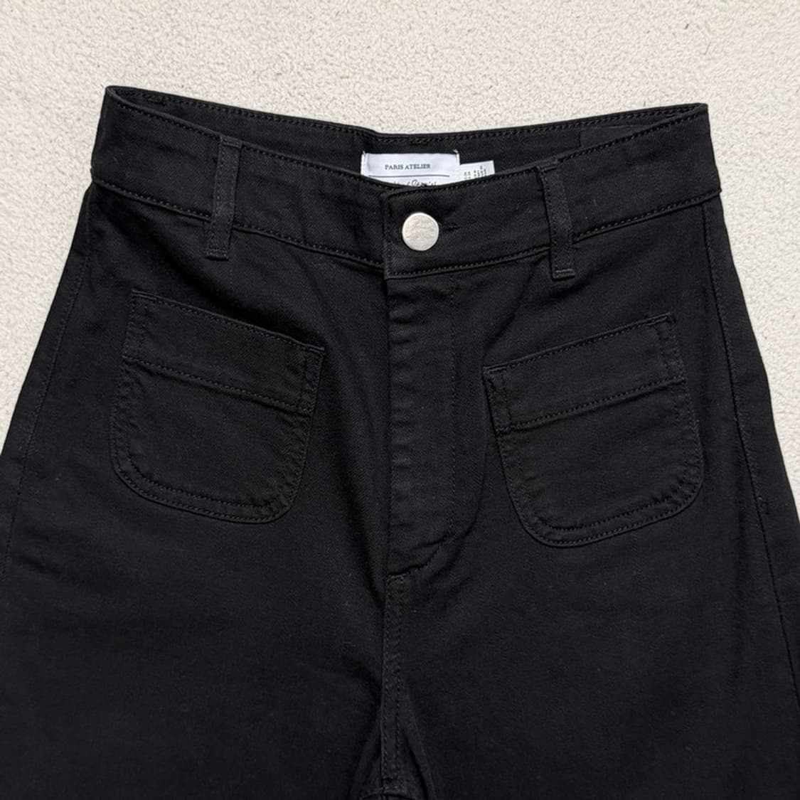 앤아더스토리즈 플레어 패치 포켓 진 블랙 24 상품이미지2