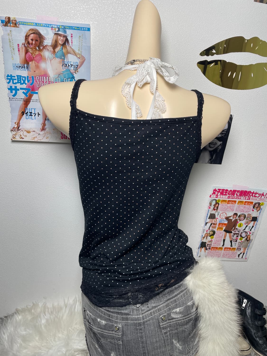 브랙 도트 프릴 나시 슬리브리스 상품이미지2