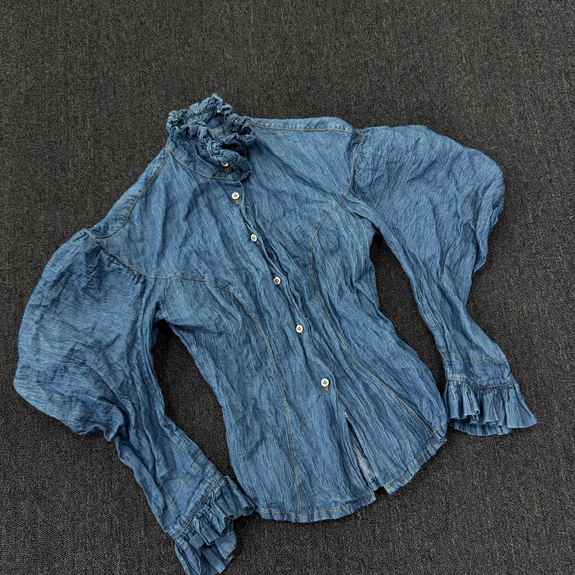 비비안웨스트우드 하이넥러플 퍼프소매 셔츠 상품이미지2