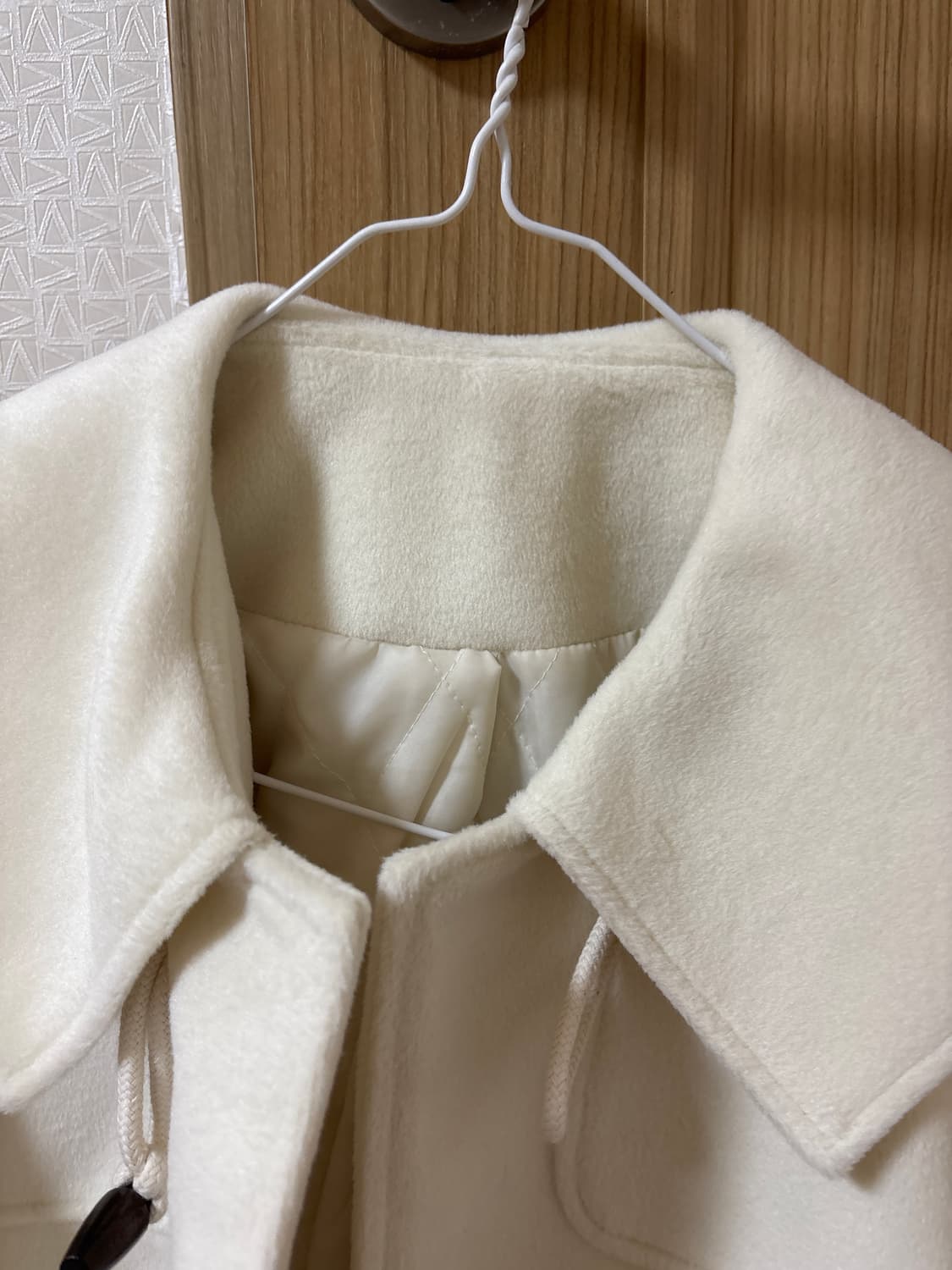 아이보리 떡볶이 숏코트 상품이미지5