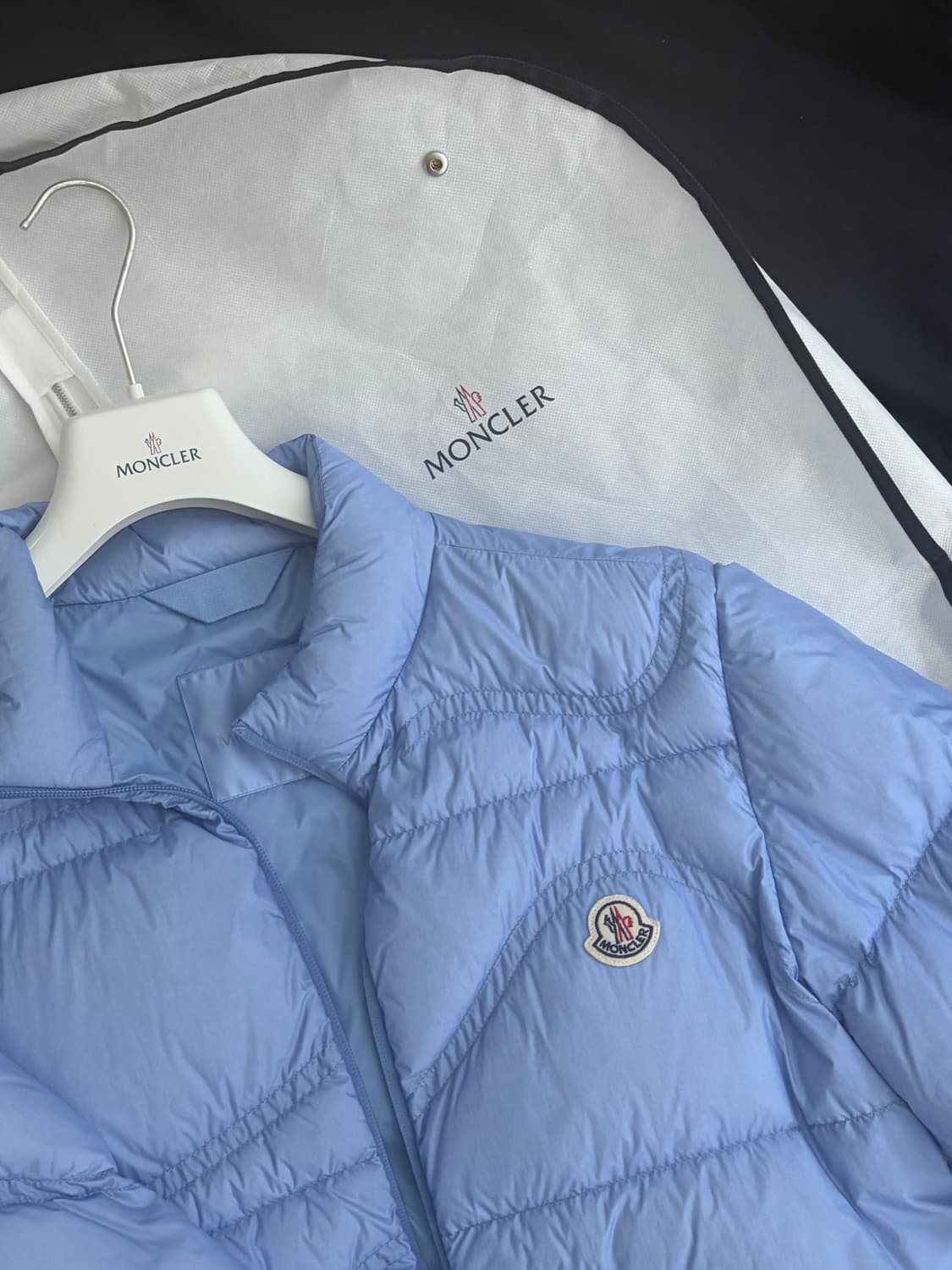 몽클레어 테이로나 상품이미지1