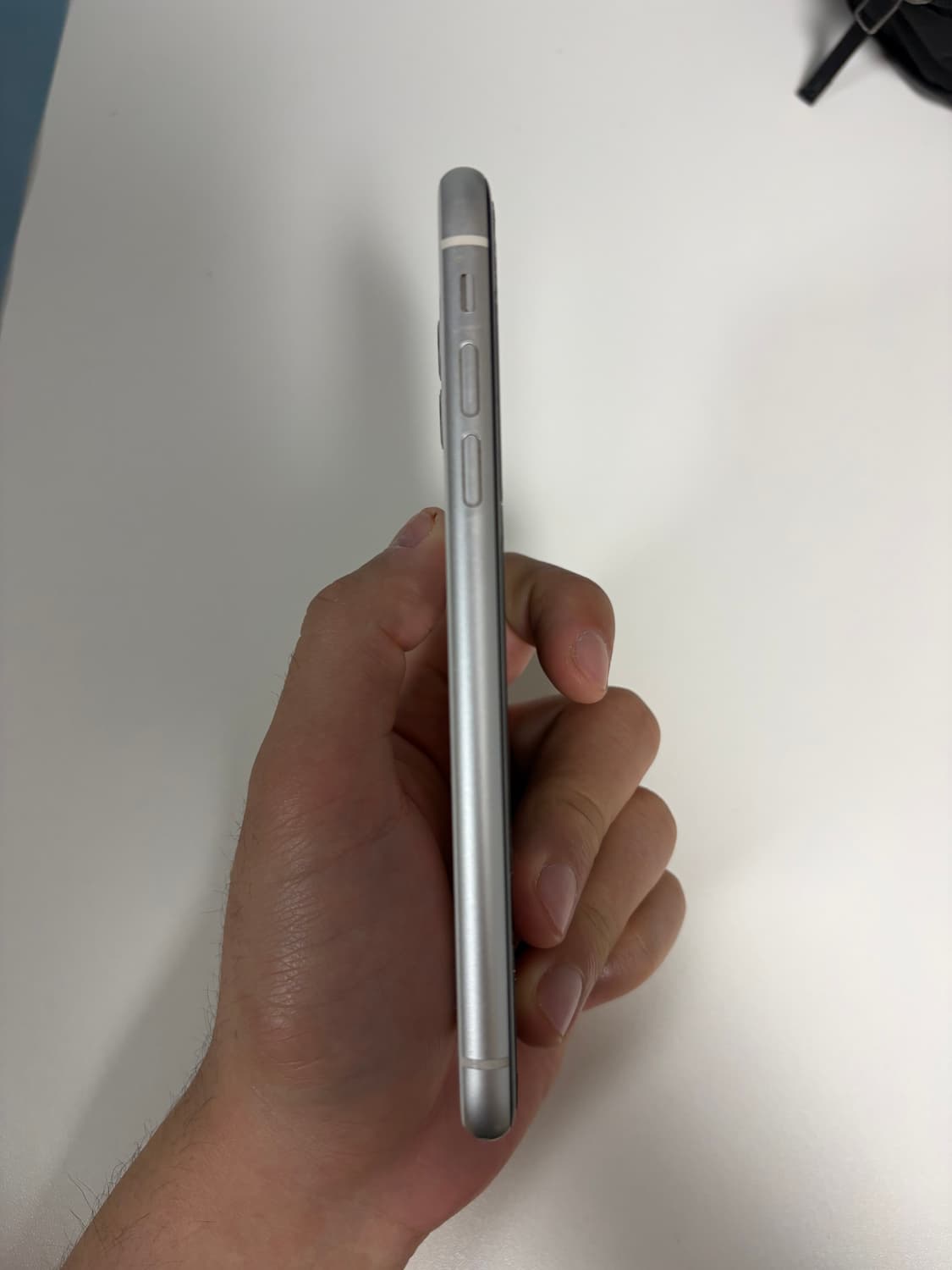 아이폰 11 화이트 128기가 상품이미지5