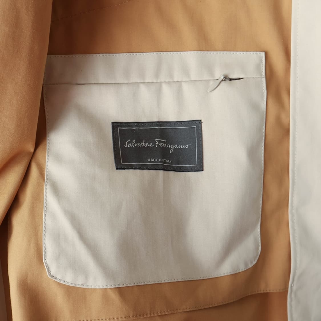 105/살바토레페라가모 스탠카라 코트 상품이미지8