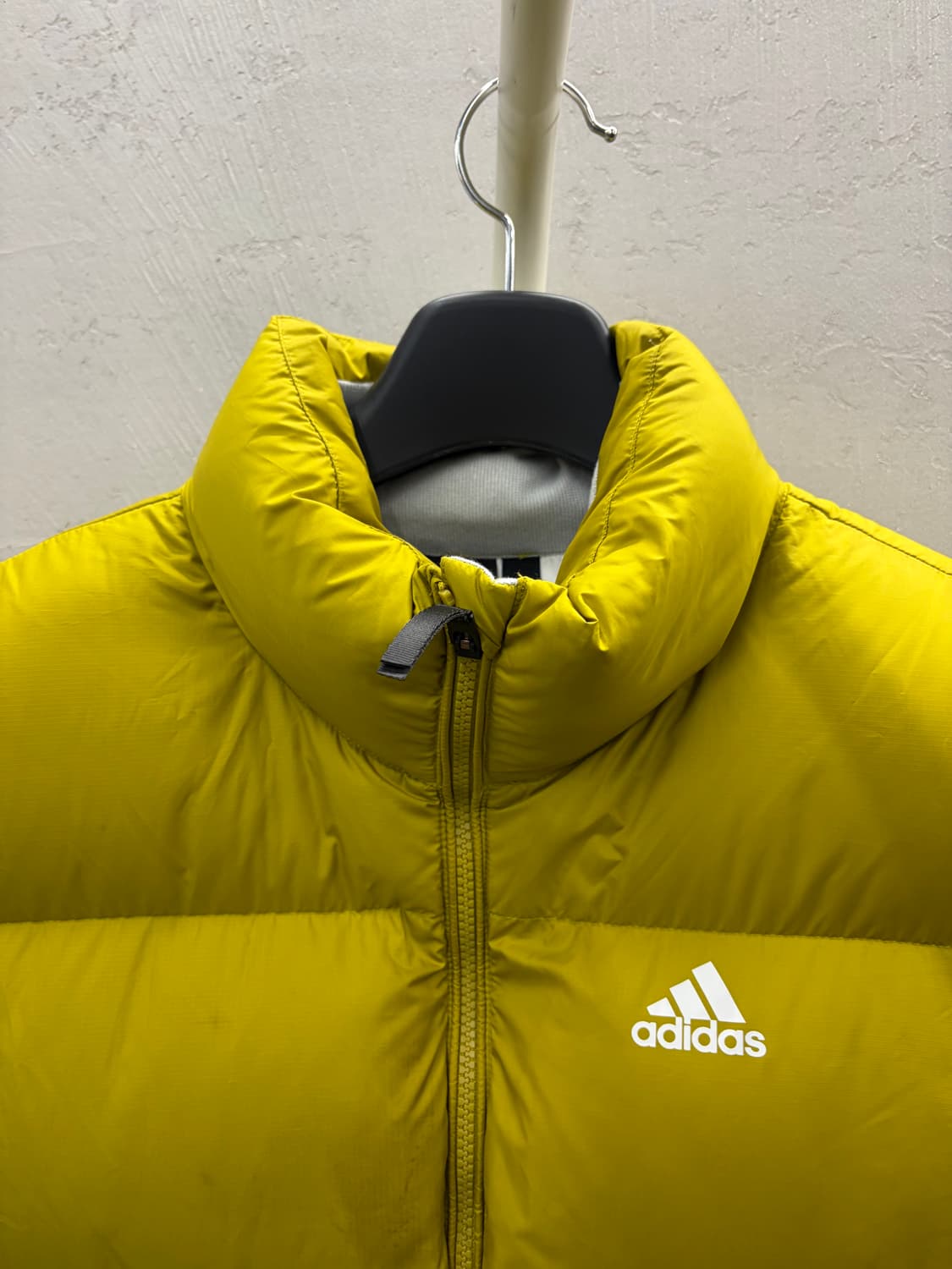 아디다스 패딩 M 사이즈 상품이미지3