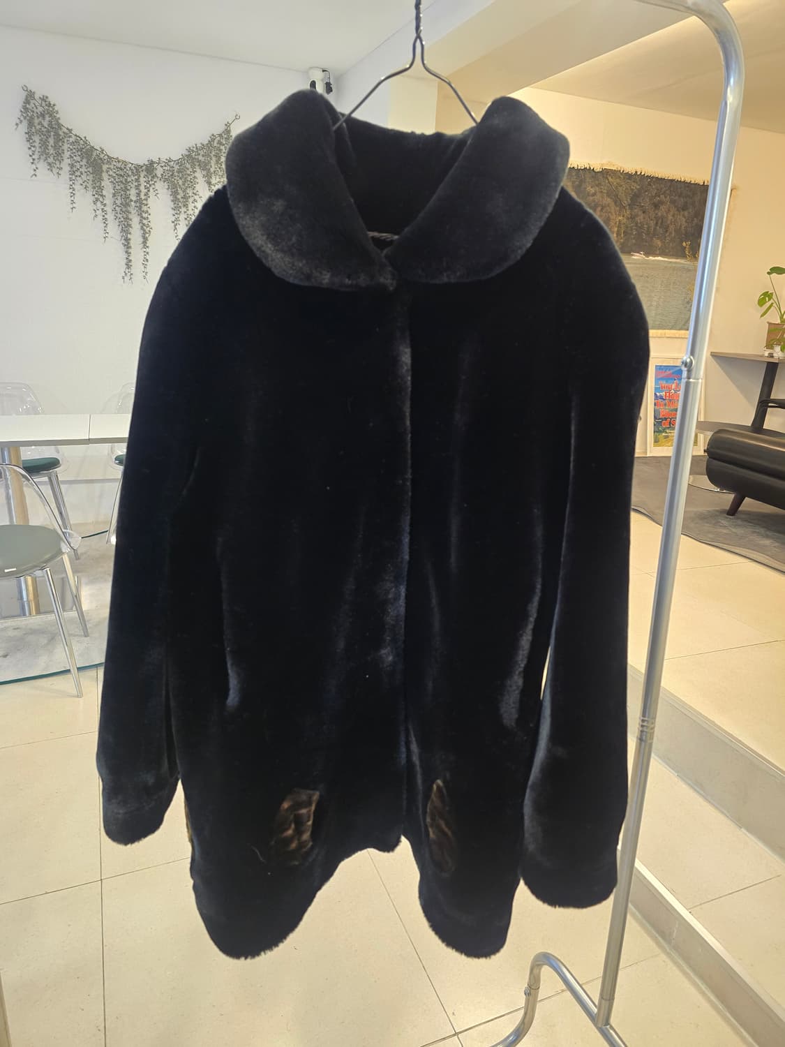 블랙 페이크퍼 밍크코트 상품이미지1