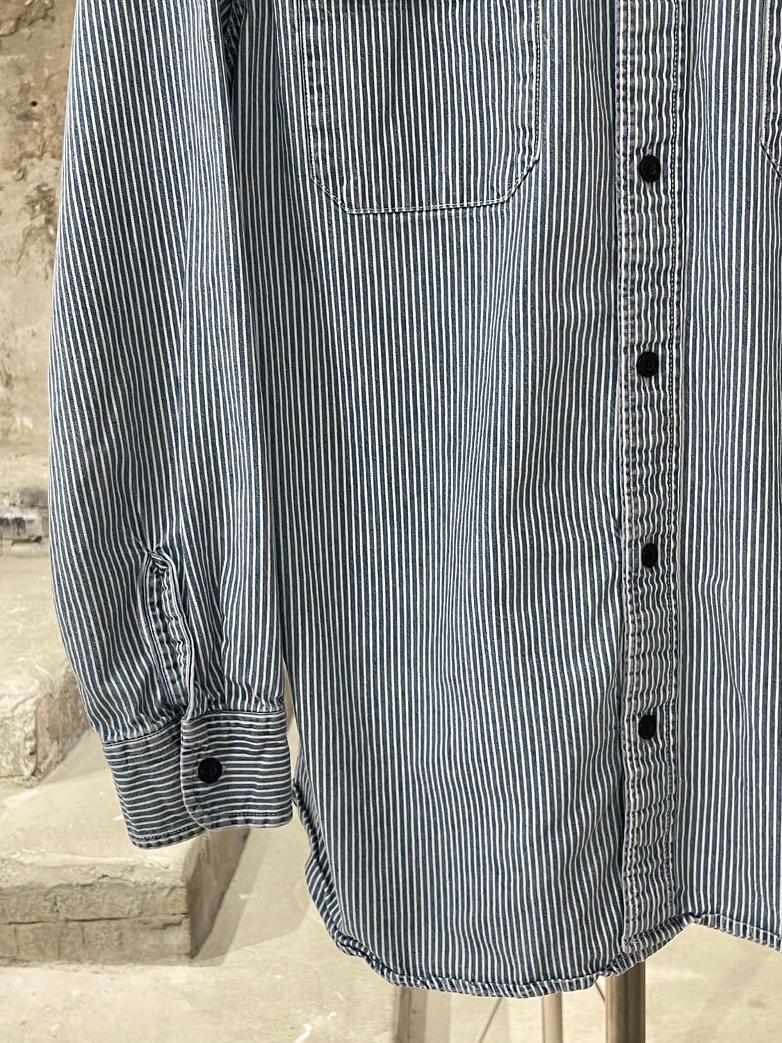 리바이스 레드탭 릴렉스드 트윈 포켓 히코리 셔츠 상품이미지4