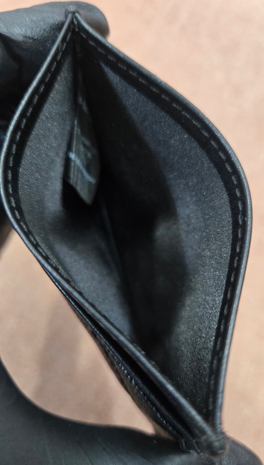 루이까또즈 블랙 퀼팅 카드지갑 상품이미지7