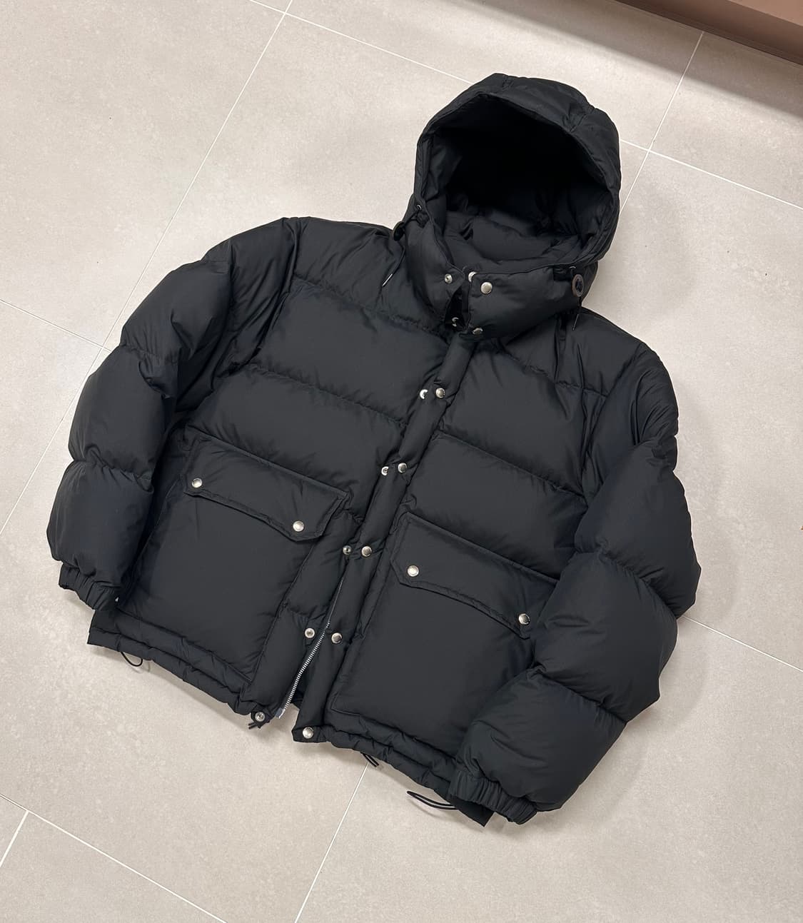 이스트로그 퍼머넌트 구스다운 L 상품이미지1