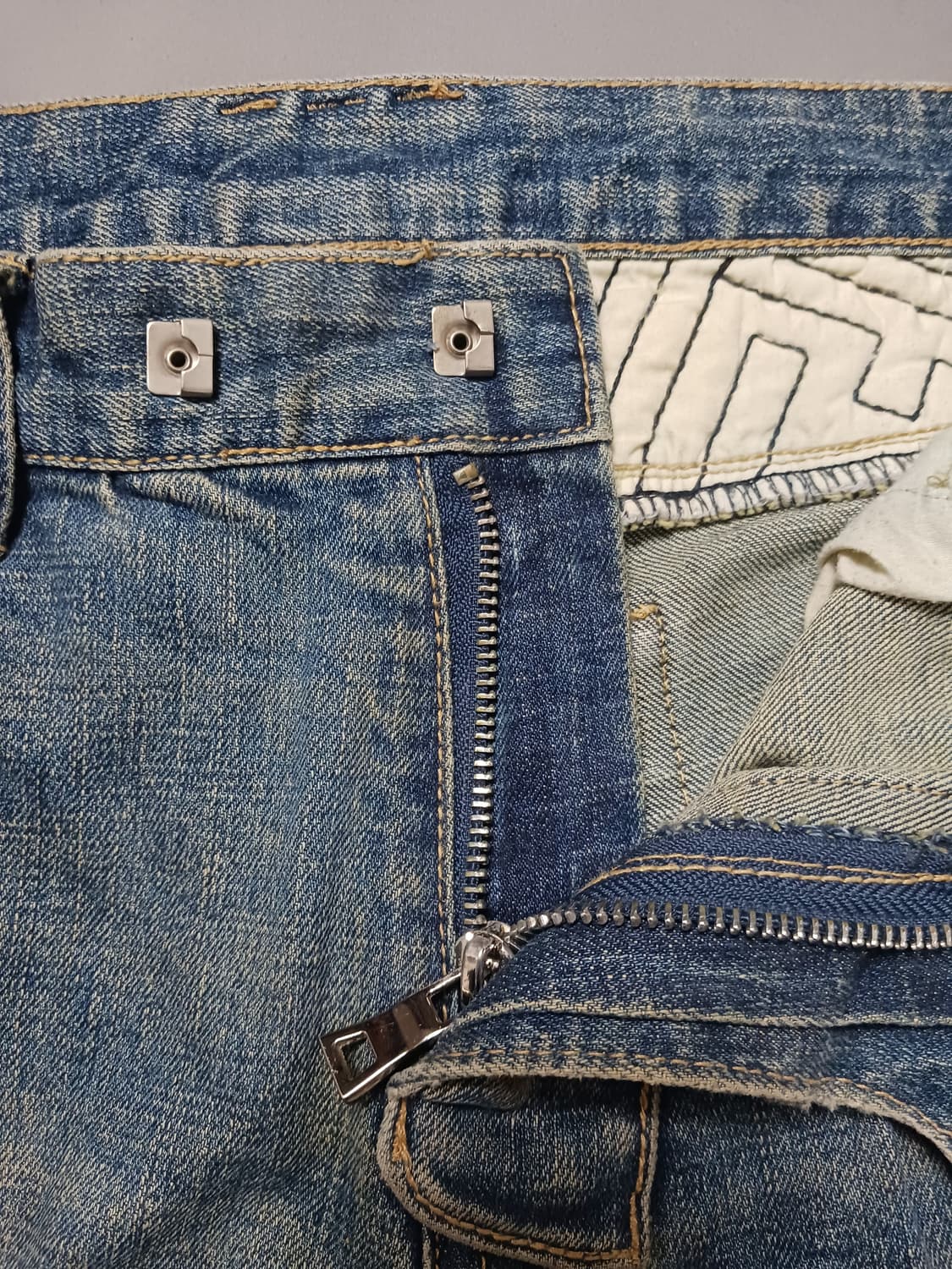 [32] 발망 빈티지 워싱 바이커진 청바지 상품이미지6