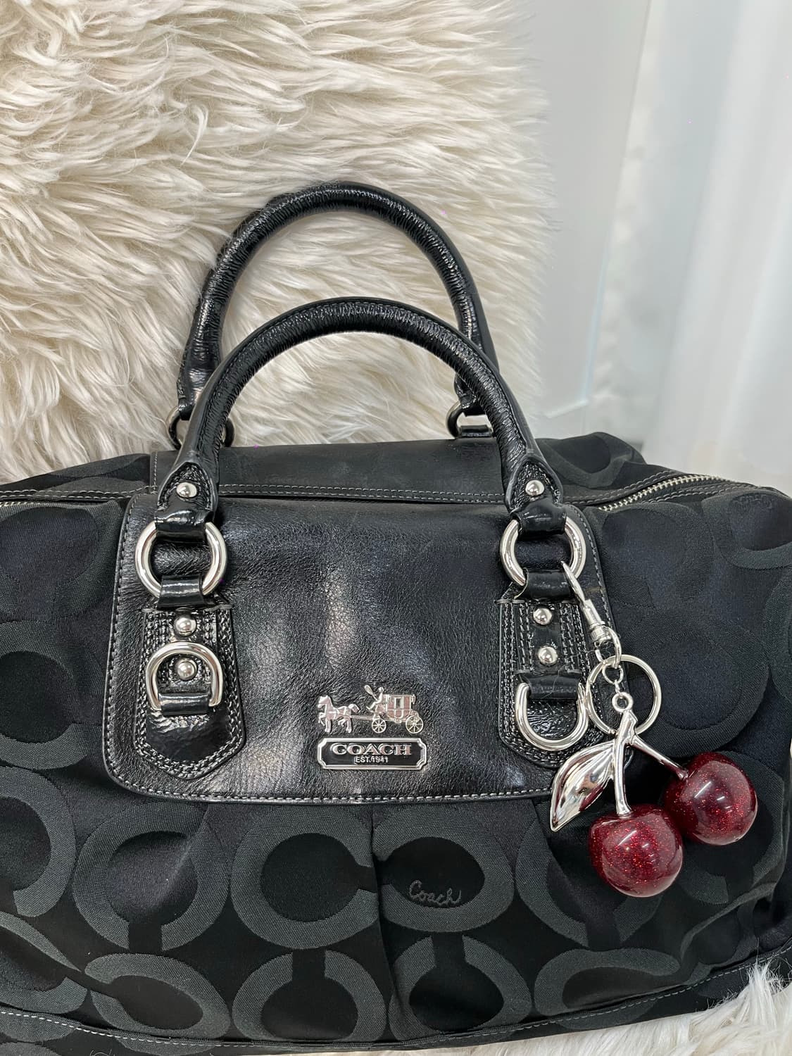 Coach cLogo Shoulder Bag 상품이미지3