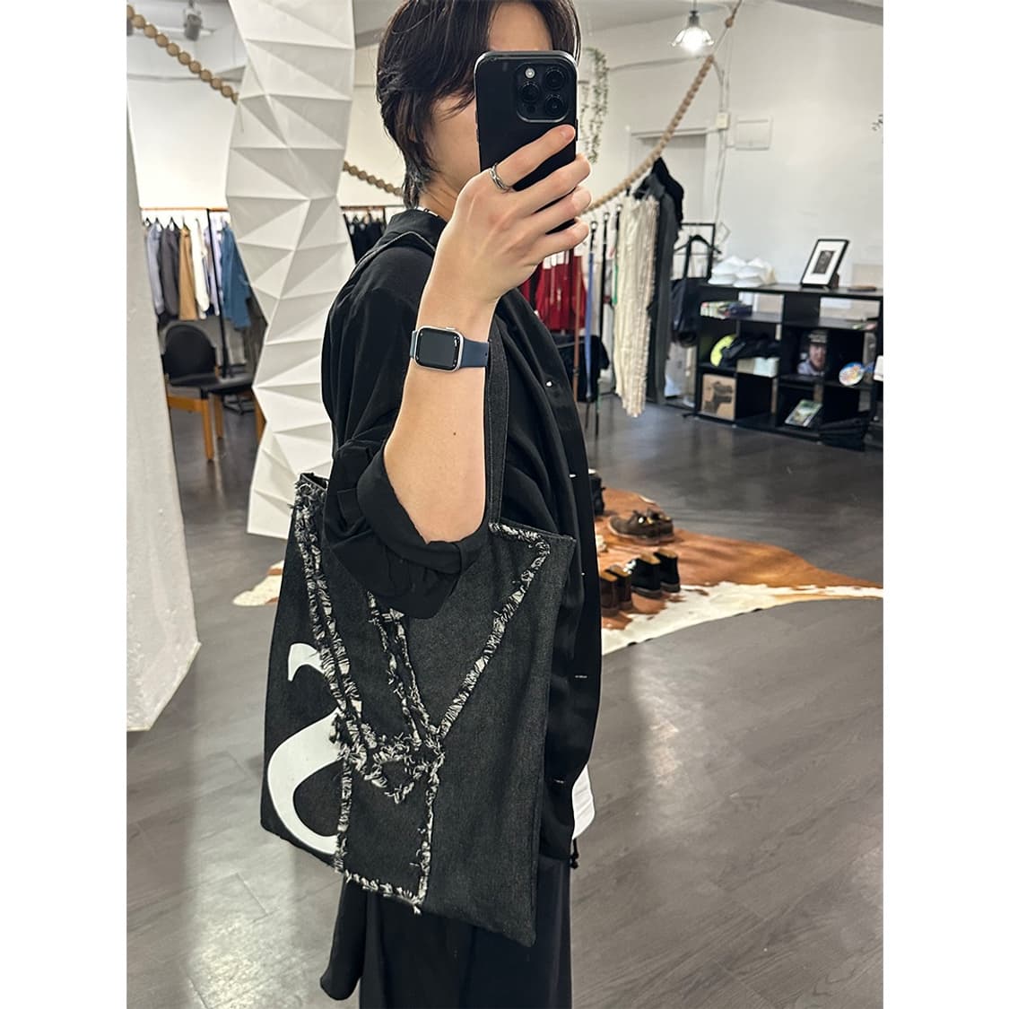 요지야마모토 디스트레스드 로고 토트백 상품이미지3