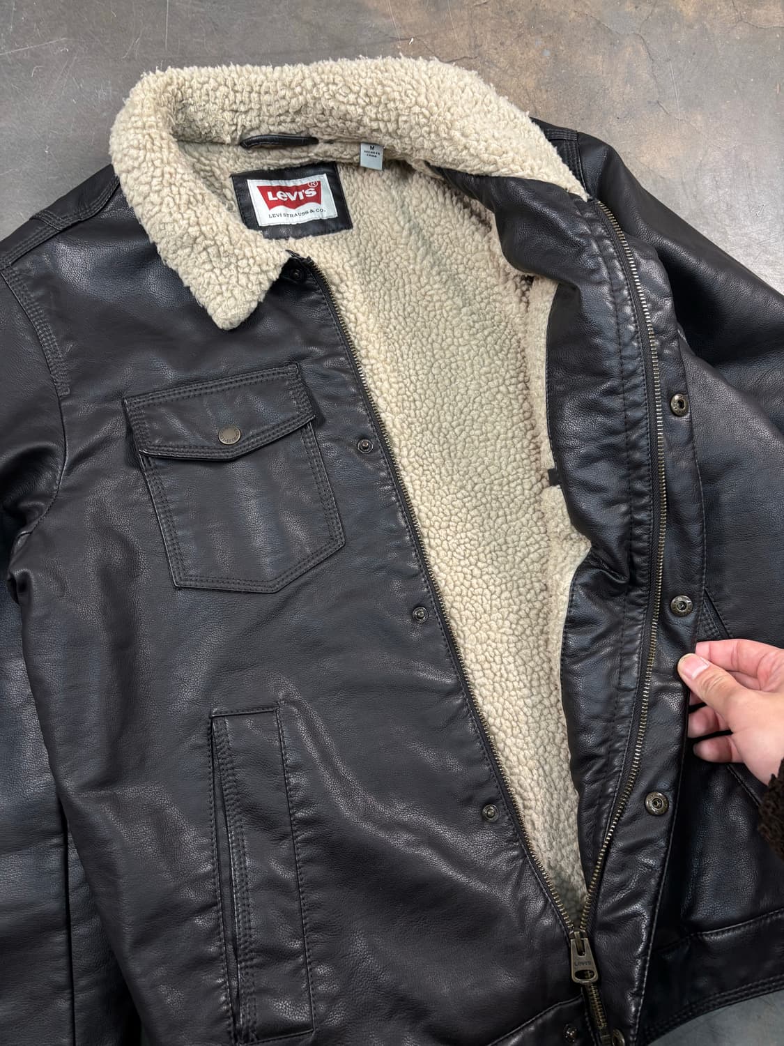 리바이스 레더 쉐르파 자켓 상품이미지3