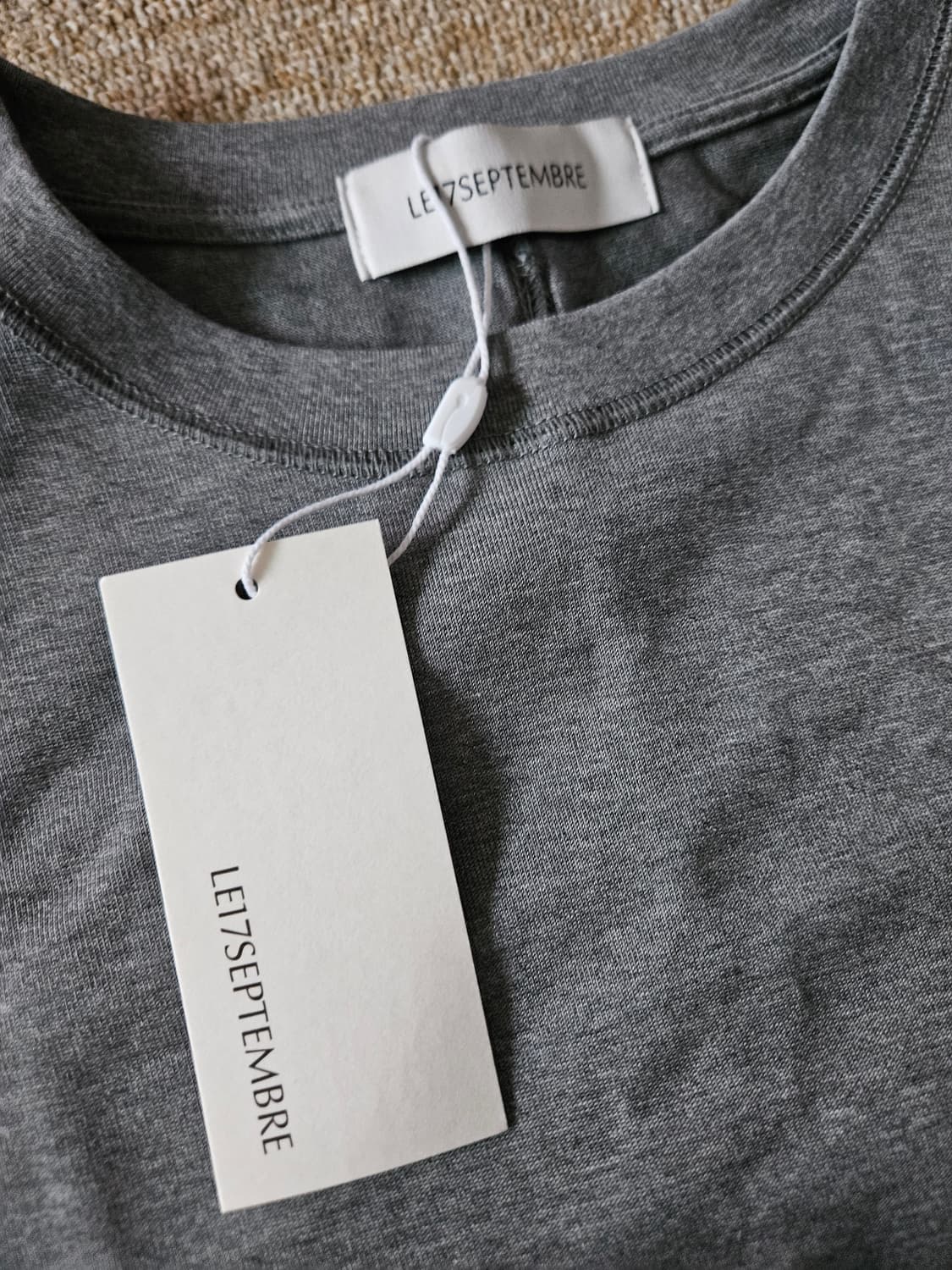 르셉템버 유니섹스 티셔츠 48사이즈 새상품  상품이미지2