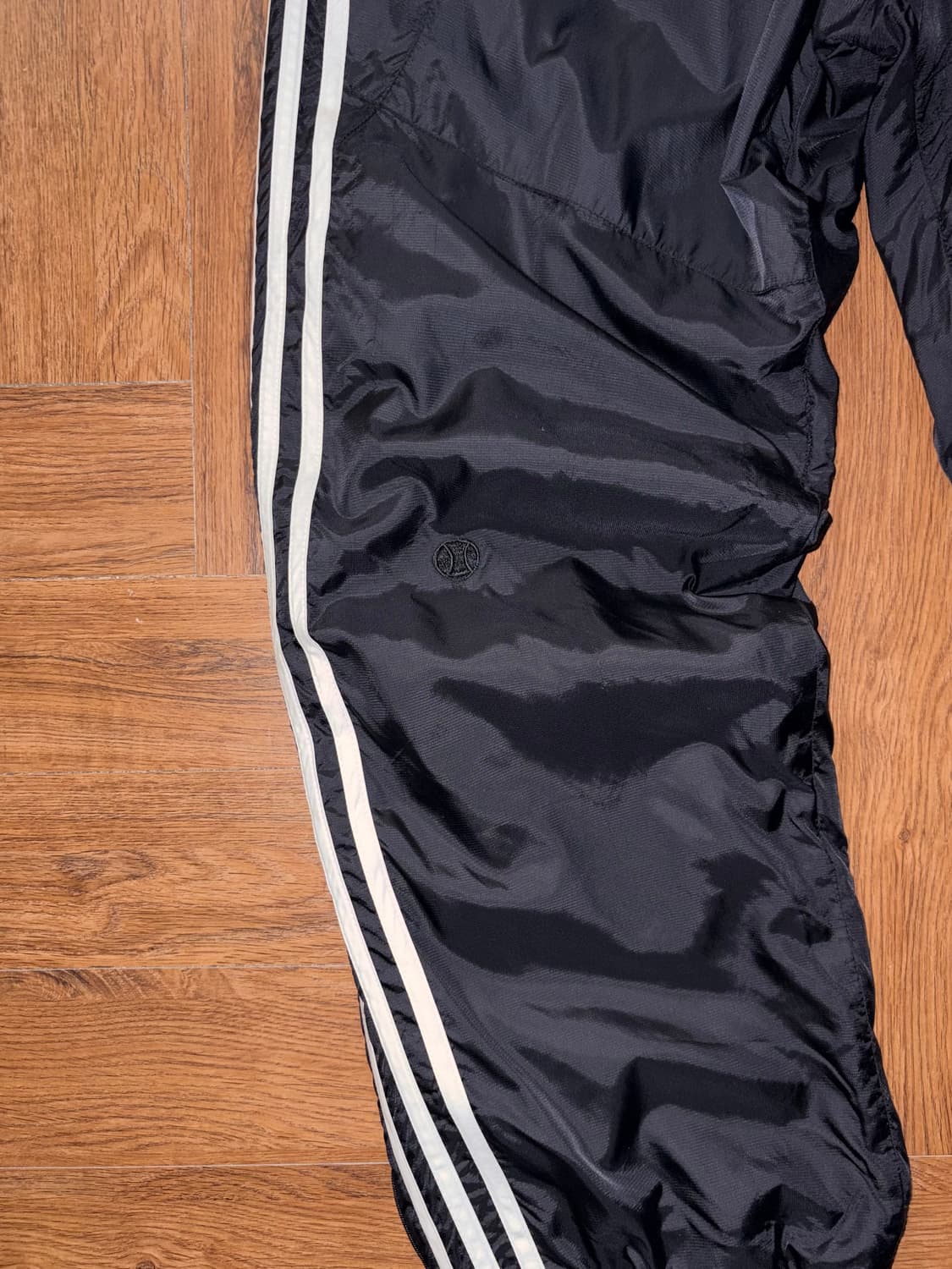 아디다스 레드로고 트랙팬츠 상품이미지6