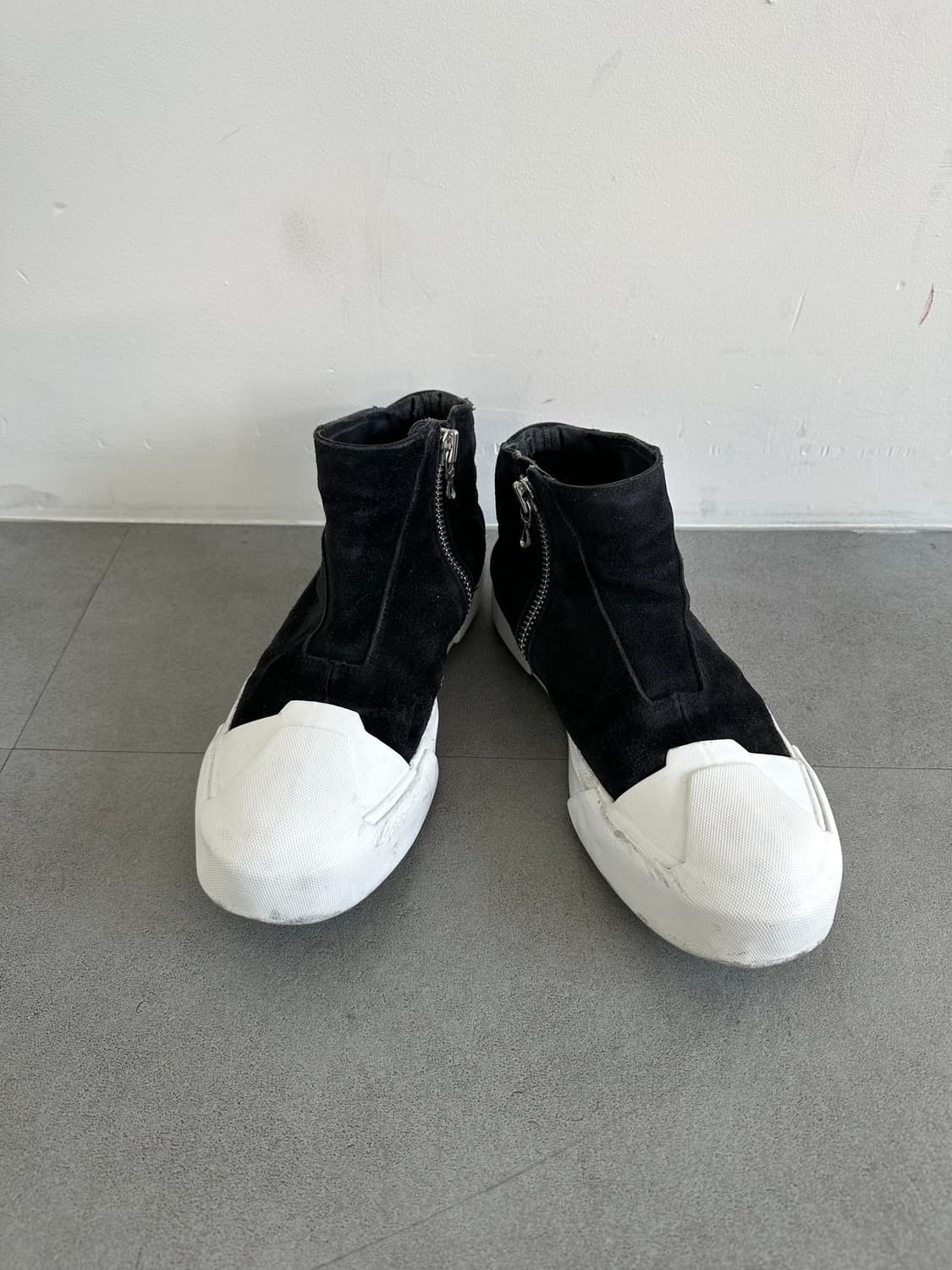 율리우스 17AW 스웨이드 하이컷 집업 부츠 상품이미지2