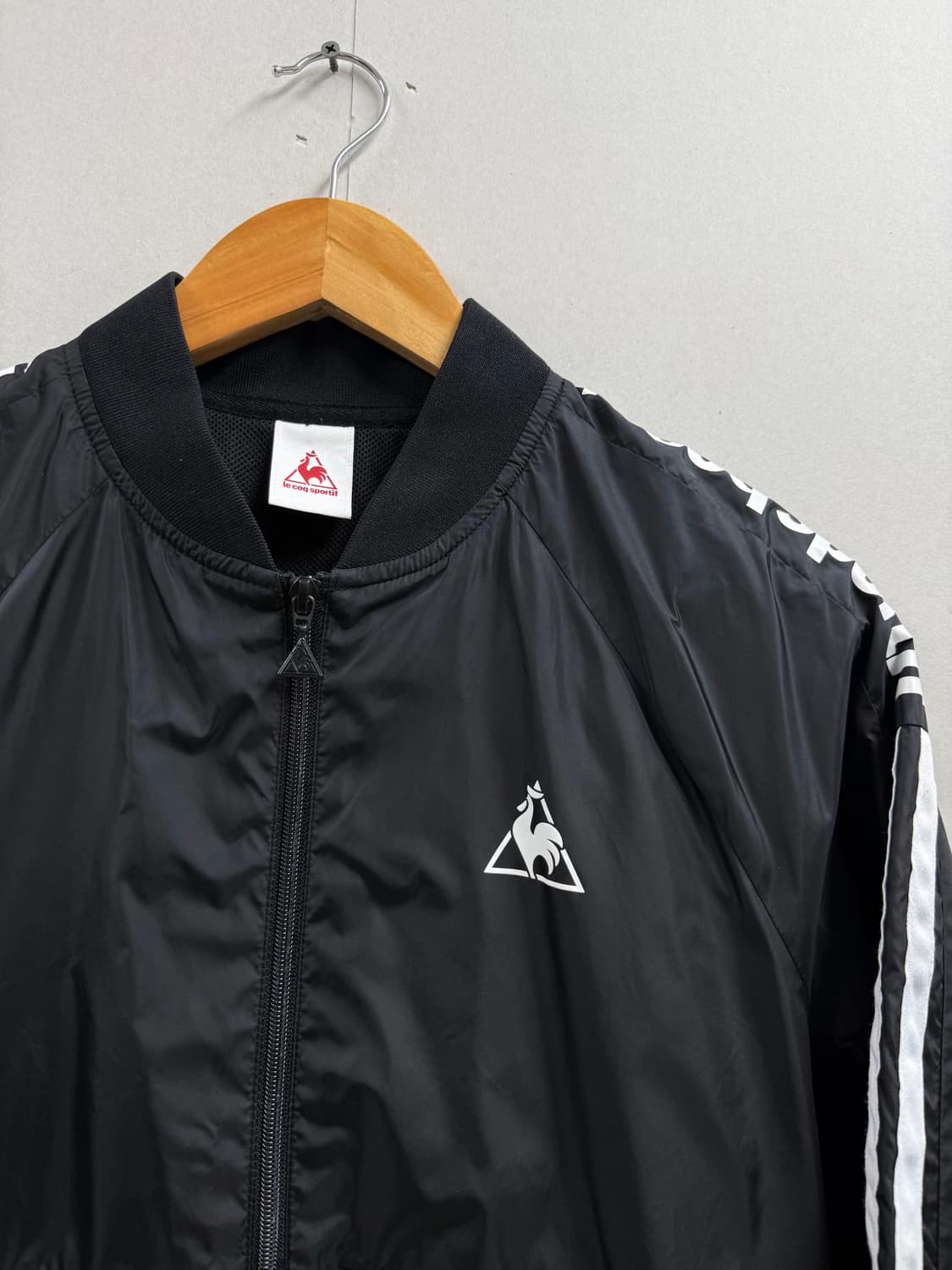 여성 85 S /  르꼬끄 바람막이 봄버 점퍼 블랙 상품이미지3