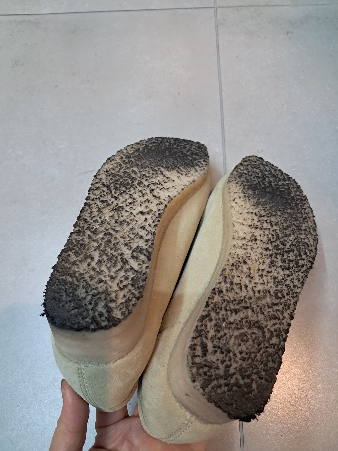 클락스 왈라비 베이지 스웨이드 235 상품이미지7