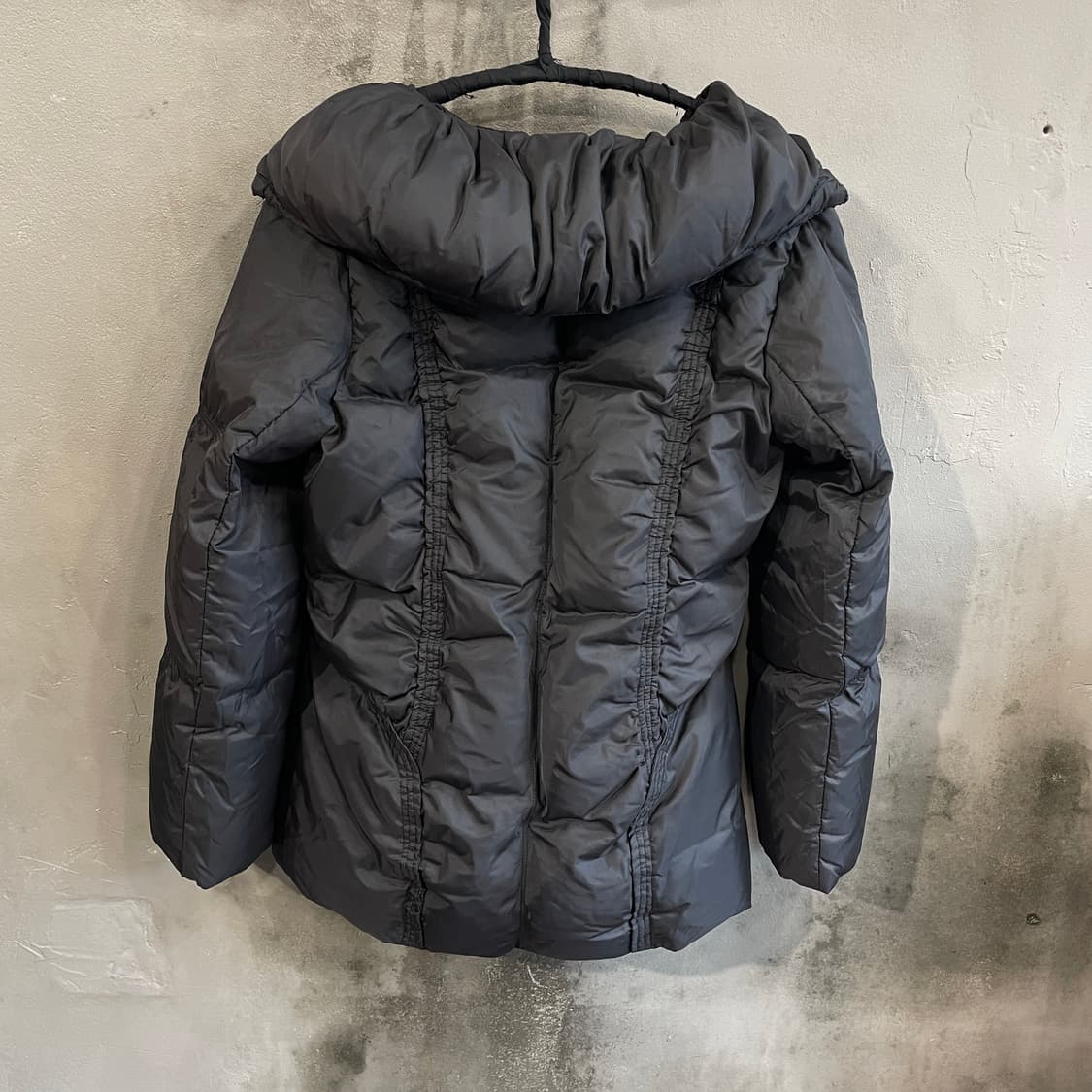 이세이 미야케 셔링 디테일 패딩 상품이미지6