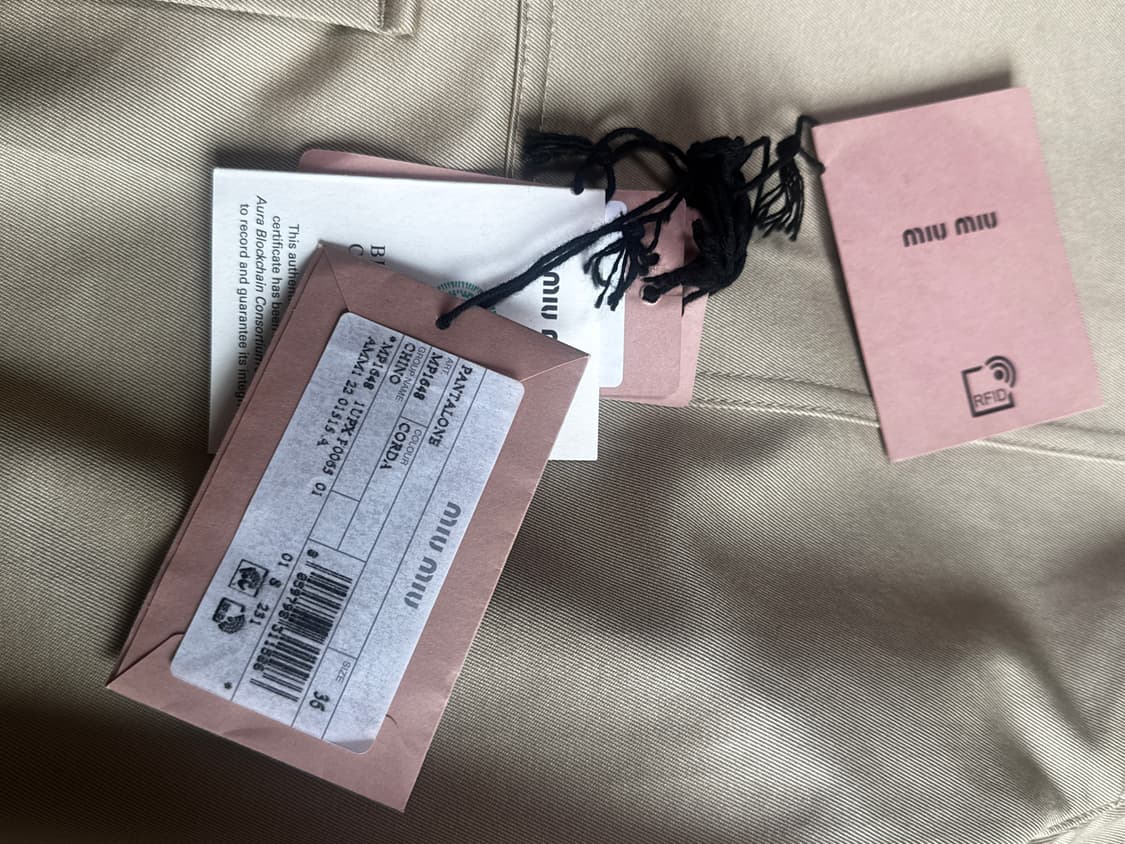 미우미우 버뮤다 쇼츠 36 정품 상품이미지7