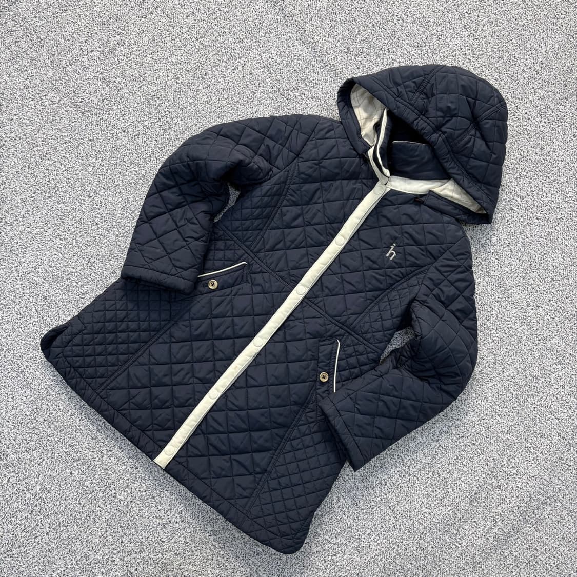 130-9Y 헤지스 퀄팅 롱 자켓 0324J 상품이미지1