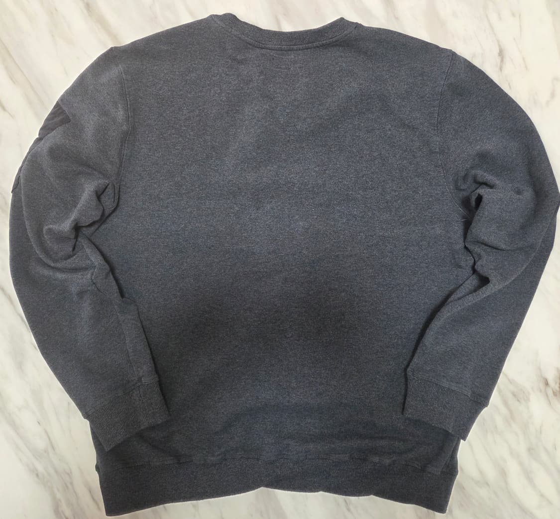 씨피컴퍼니 렌즈 패치 맨투맨 상품이미지2