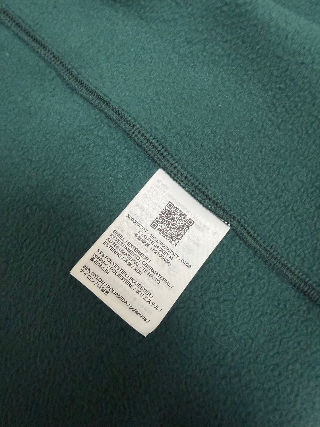 아크테릭스 카이어나이트 자켓 M 사이즈  상태 9.0/10   사진찍고 상품이미지3