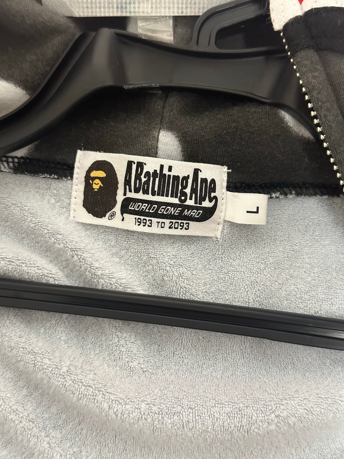 베이프 리퀴드 카모 샤크 후드집업 흑계 상품이미지2