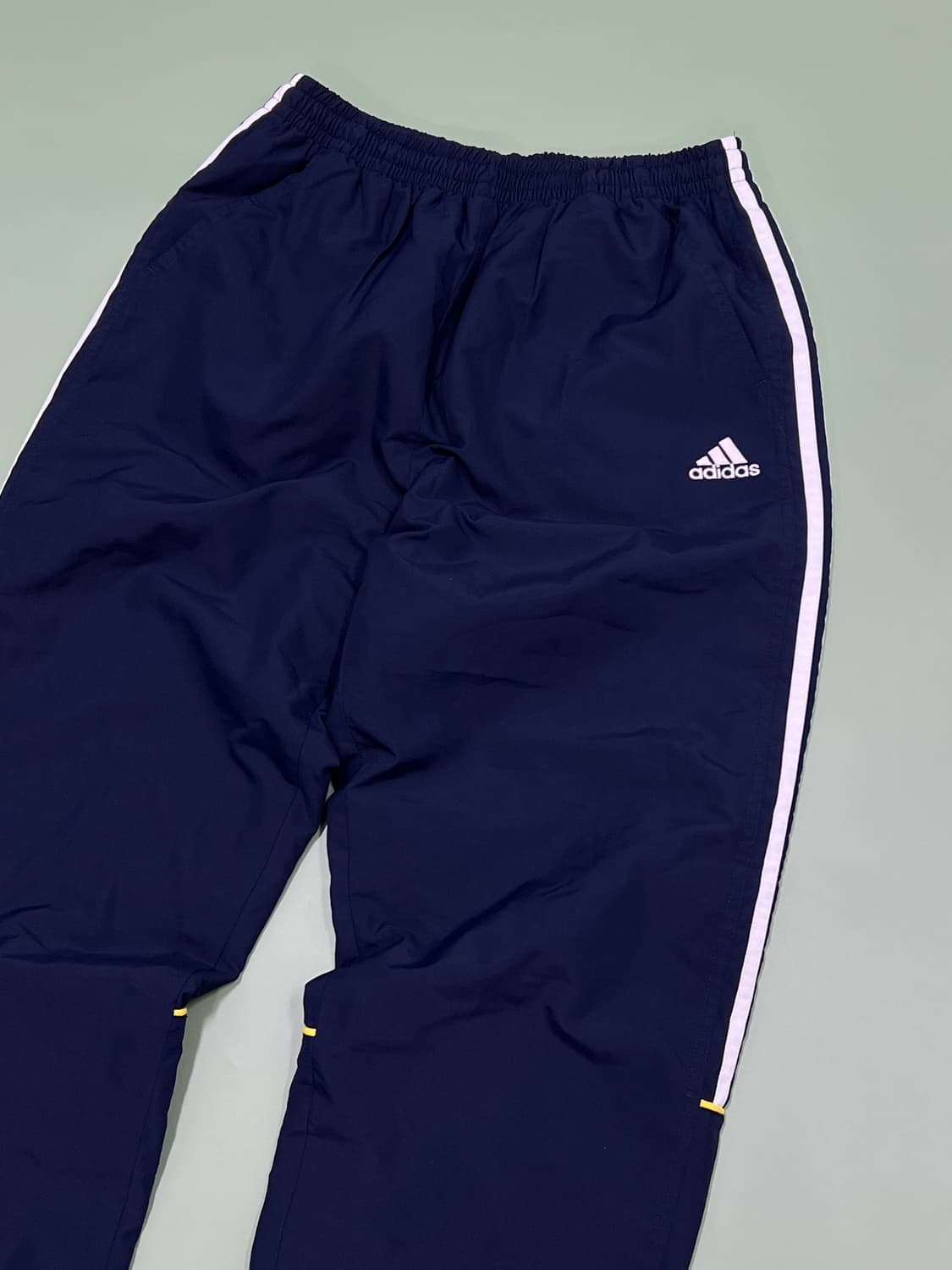 (70) 아디다스 보이즈 올드스쿨 삼선 웜업 트랙 조거 팬츠 상품이미지3