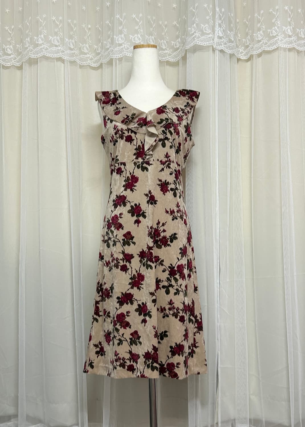 L’est rose 벨벳 플로럴 러플 원피스 고딕 상품이미지1