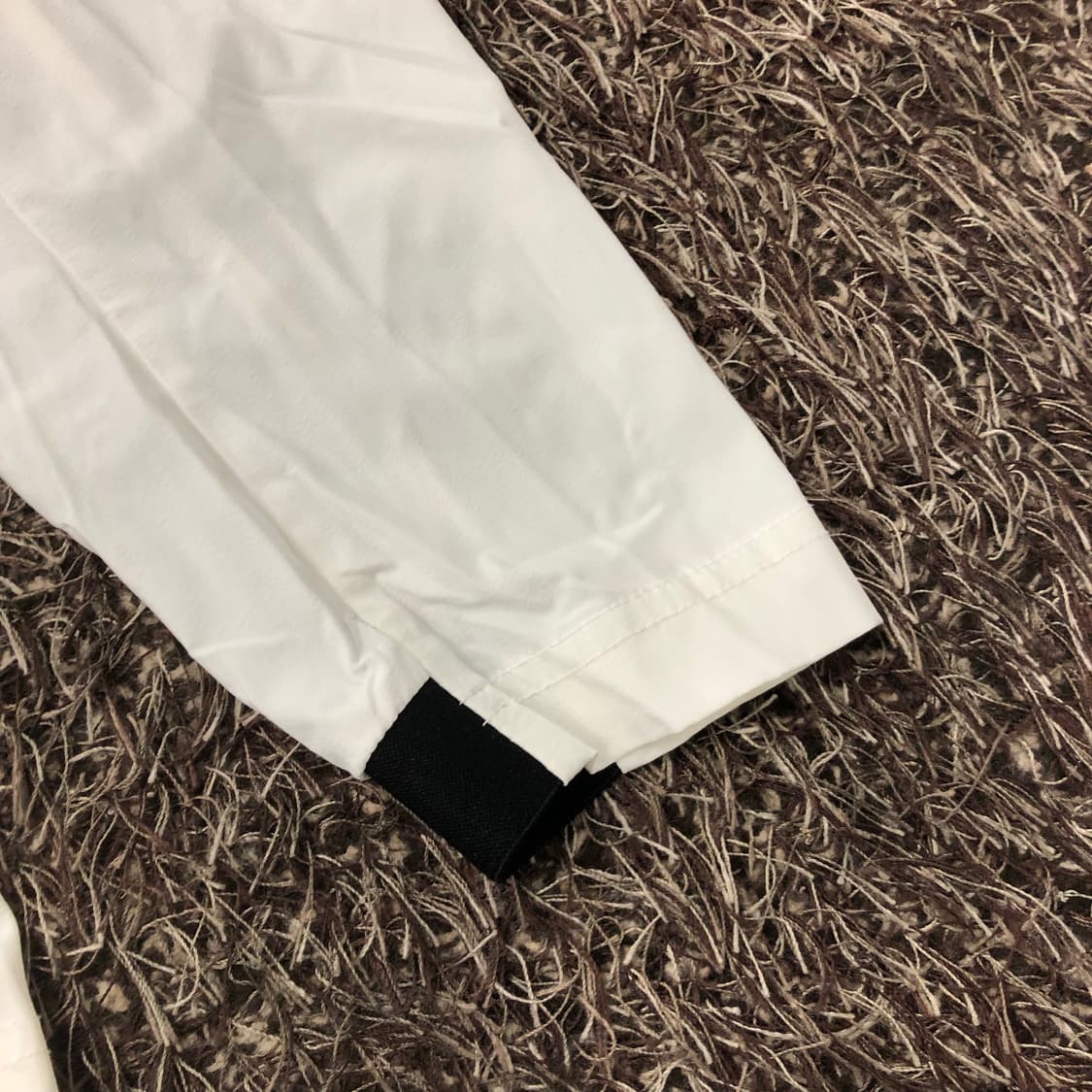 L 푸마 화이트 나일론 후드 바람막이 자켓 상품이미지3