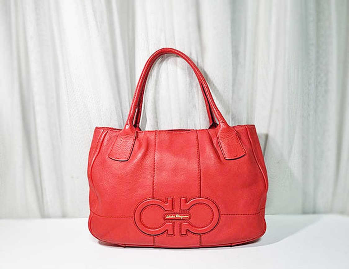 페라가모 토트  상품이미지1