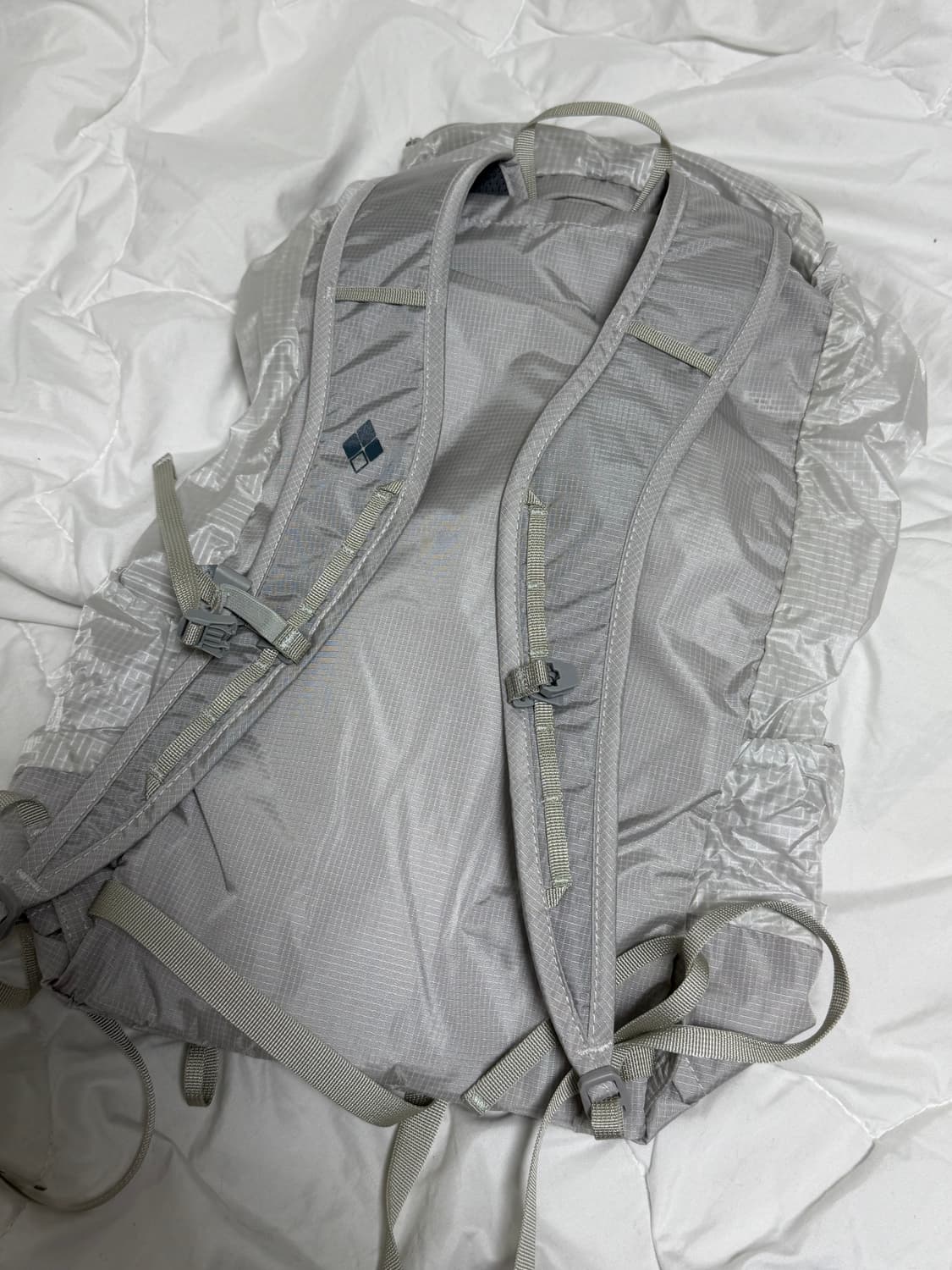 (kream구매/새상품) 몽벨 버사라이트 팩 20 아이스 화이트 상품이미지3