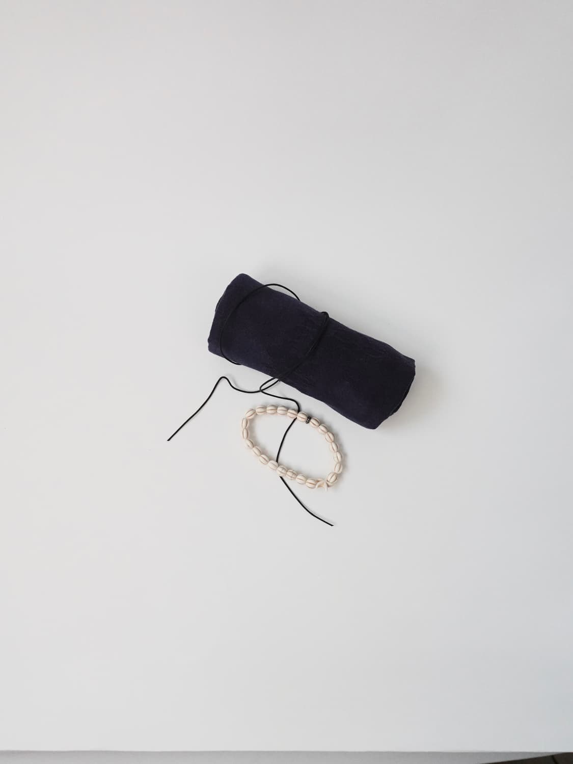 WHITE TQ BRACELET 상품이미지1