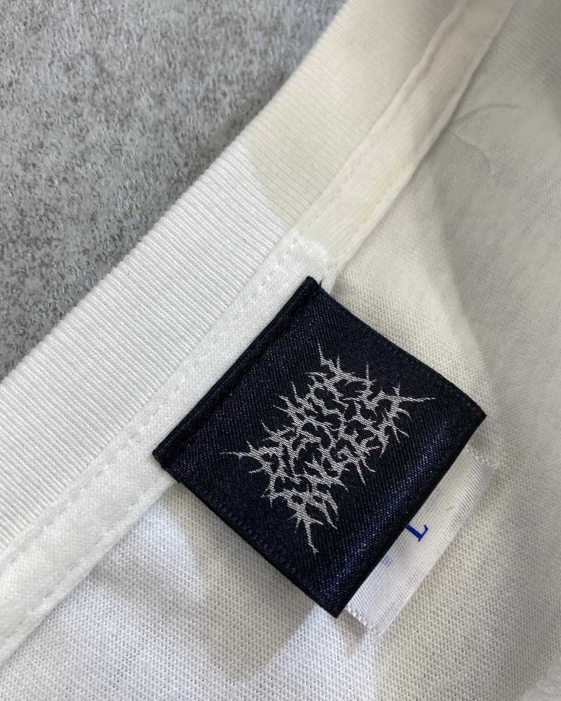 오타쿠 애니메이션 십자가 화이트 롱슬리브 상품이미지4