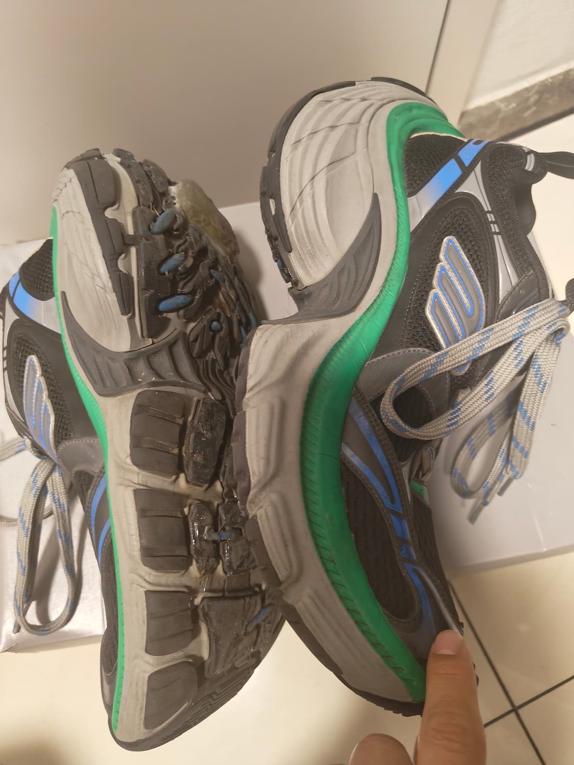 발렌시아가 10xl 런웨이 모델 42 상품이미지8