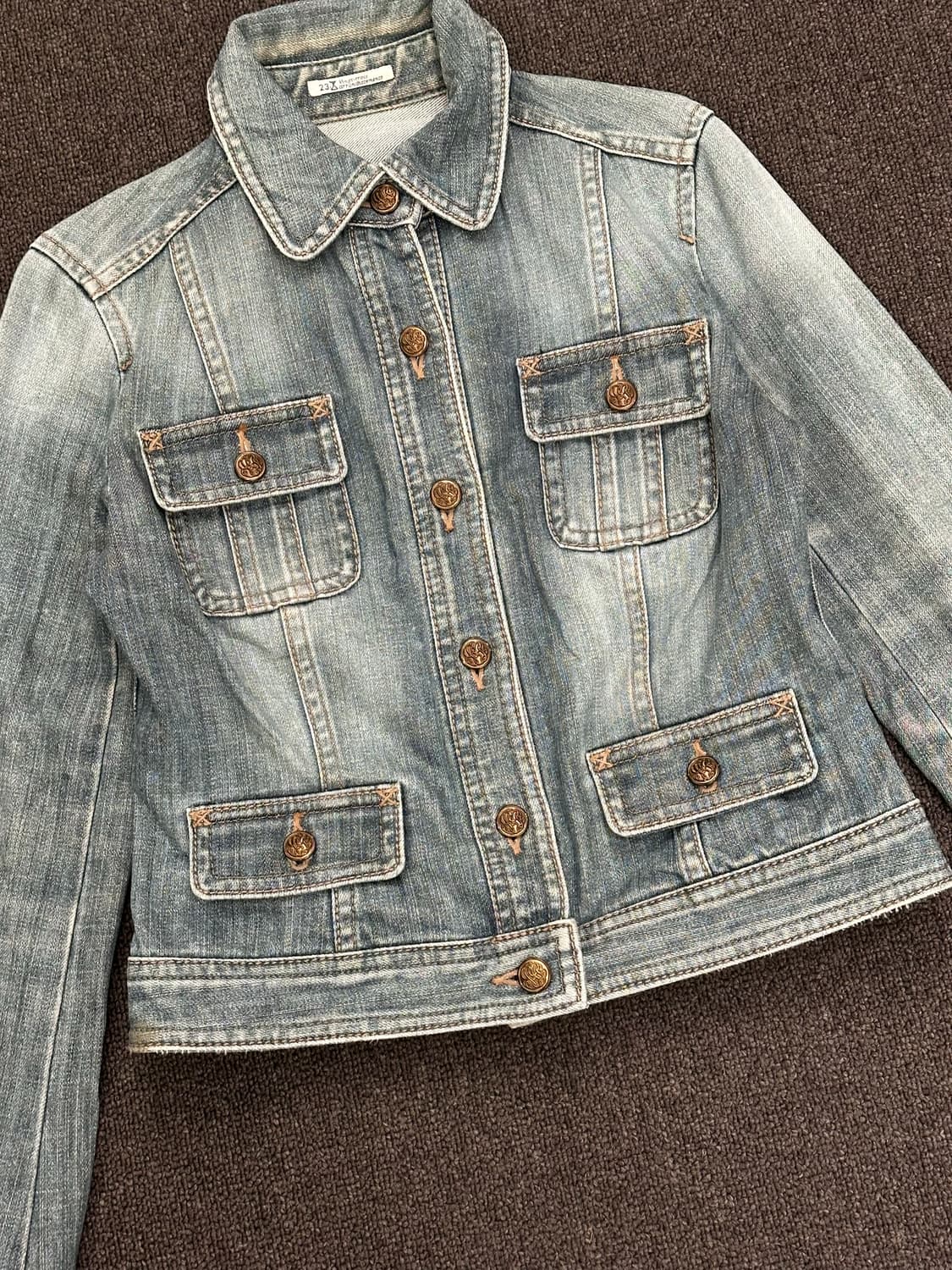 OS)Japanese vintage 여성 워싱 금장 버튼 데님 자켓 상품이미지3