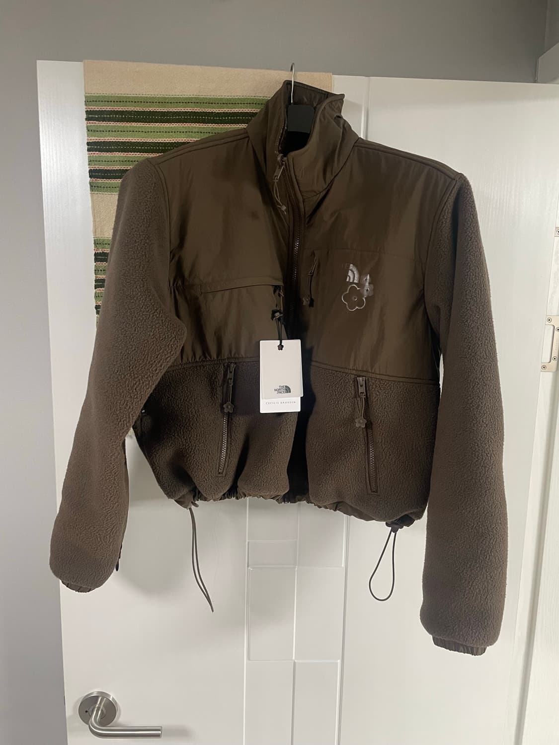 노스페이스 x 세실리아 반센 데날리 플리스 자켓 상품이미지4